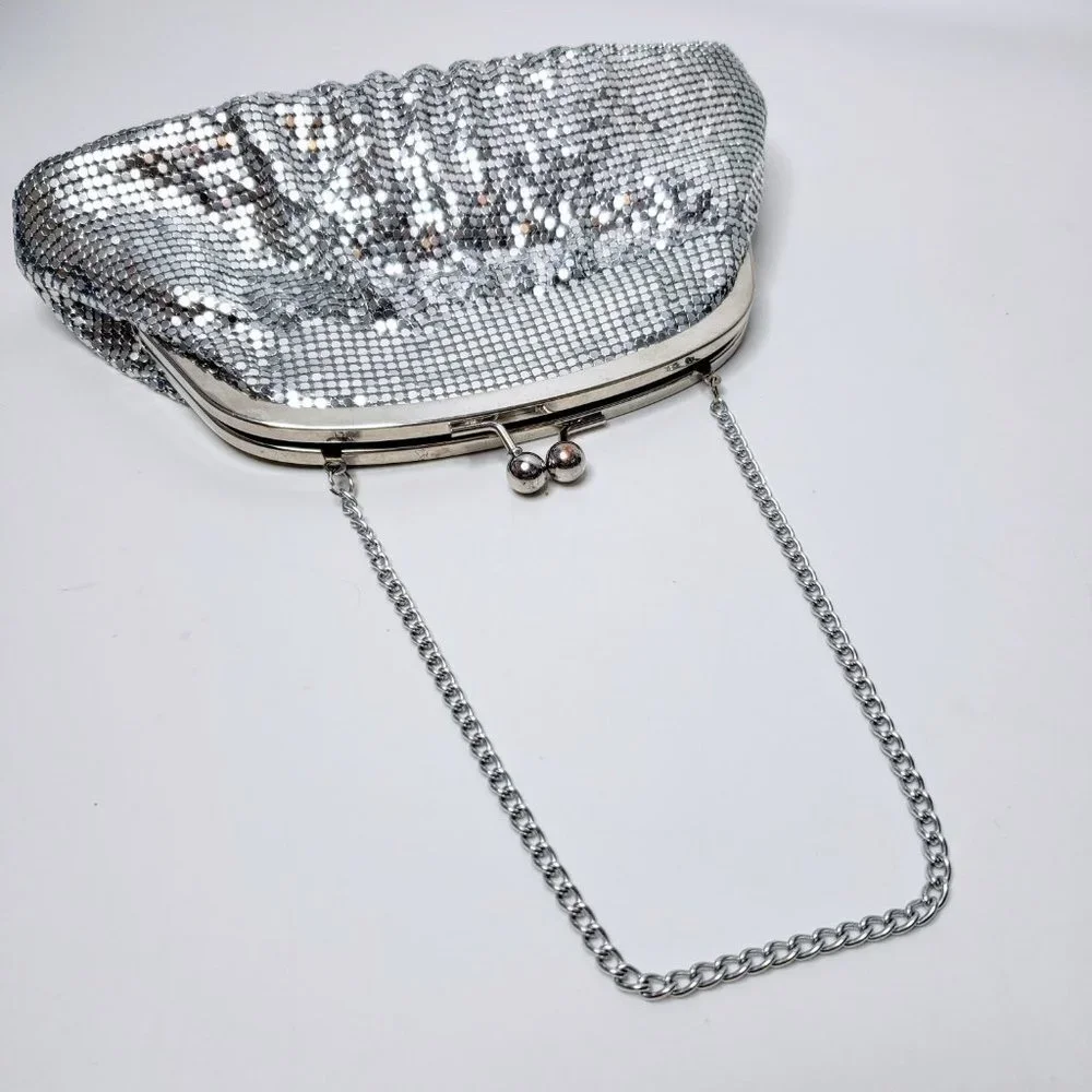 Icing Silver Bling Chain Mesh Clutch Purse Womens Satin Lined Evening Bling